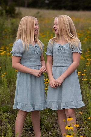 C08A0797sister shoot