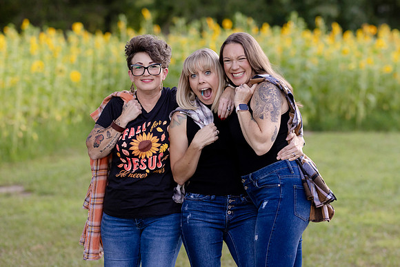 C08A3905BESTIE SHOOT