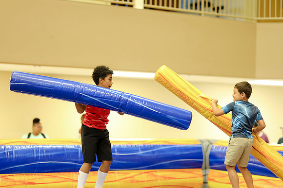 C08A1255 KIDS SUNDAY
