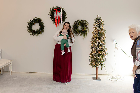 C08A3783 christmas mini shoot