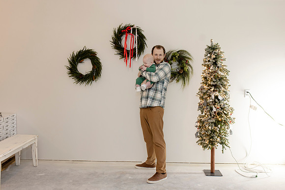 C08A3733 christmas mini shoot