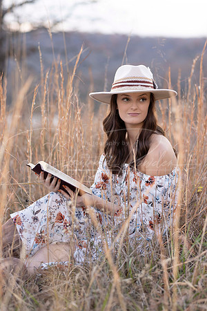 C08A1199 senior shoot