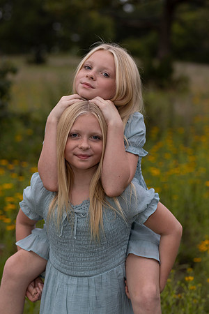 C08A0763sister shoot