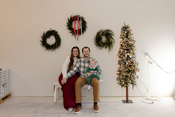 C08A3645 christmas mini shoot