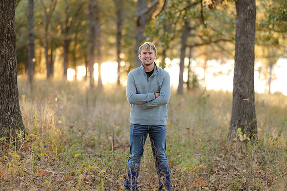 C08A7011 senior photos