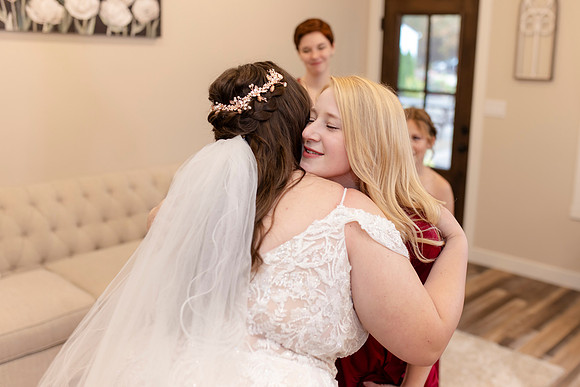 C08A0176WEDDING getting ready