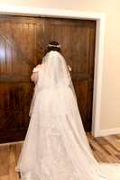 C08A0085WEDDING getting ready