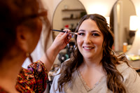 C08A0019WEDDING getting ready