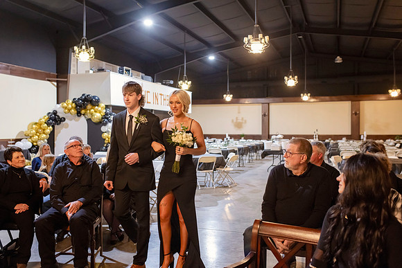 C08A7941 WEDDING PHOTOGRAPHY-DeNoiseAI-severe-noise copy