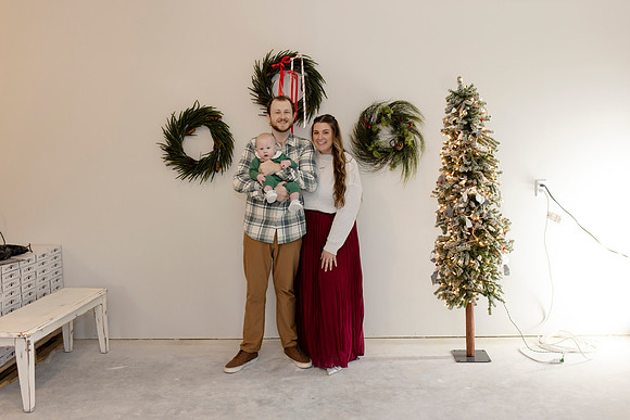 C08A3692 christmas mini shoot