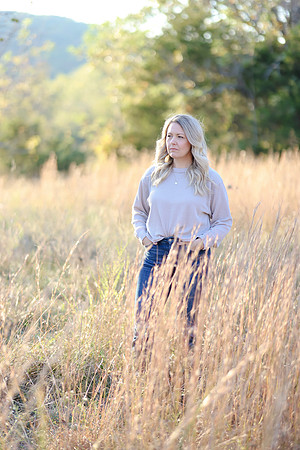 C08A6800 senior photos