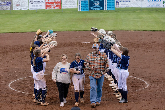 C08A5269senior night