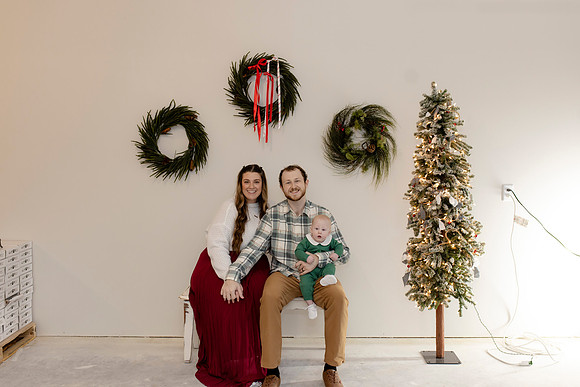 C08A3628 christmas mini shoot