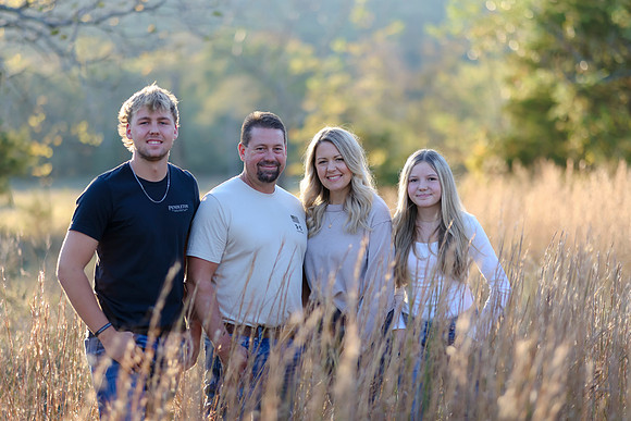 C08A6918 senior photos