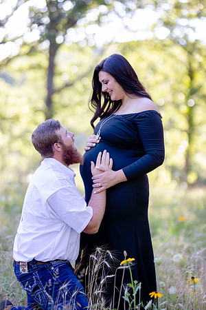 C08A0257 copyMATERNITY SHOOT