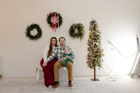 C08A3646 christmas mini shoot