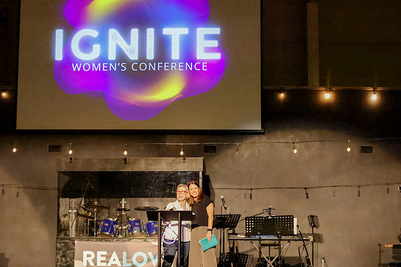 C08A8239IGNITE RIVER CONF