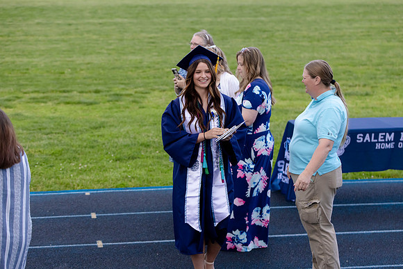 C08A9305graduation