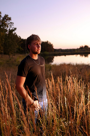 C08A7243 senior photos