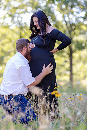 C08A0221 copyMATERNITY SHOOT