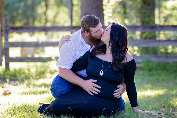 C08A0180 copyMATERNITY SHOOT