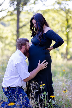 C08A0226 copyMATERNITY SHOOT