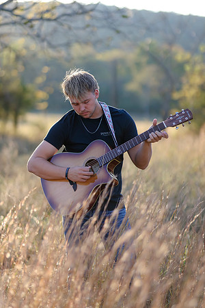 C08A6830 senior photos