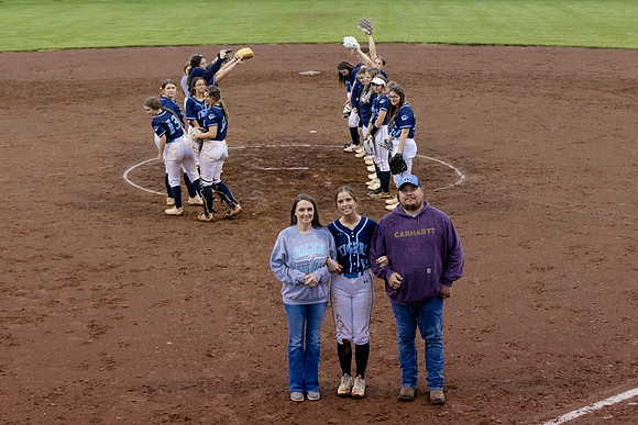 C08A5380senior night
