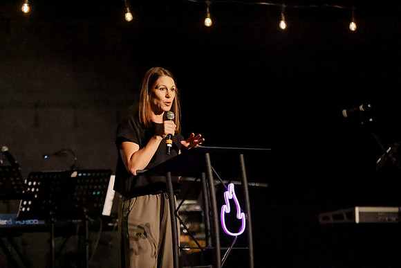 C08A8252IGNITE RIVER CONF