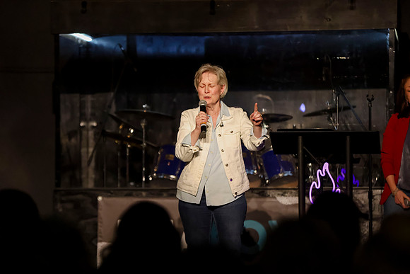 C08A8227IGNITE RIVER CONF