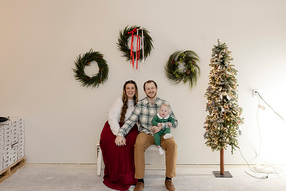C08A3630 christmas mini shoot