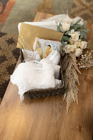 C08A3566ELOPEMENT
