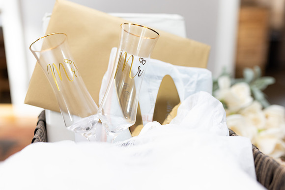 C08A3571ELOPEMENT