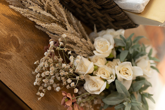 C08A3584ELOPEMENT