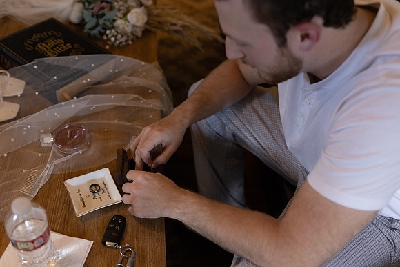 C08A3645ELOPEMENT