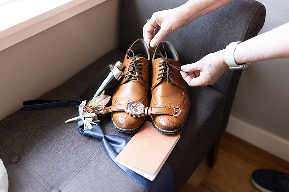 C08A3678ELOPEMENT
