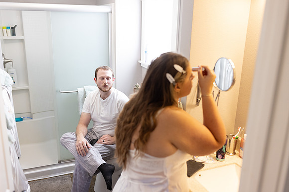 C08A3697ELOPEMENT