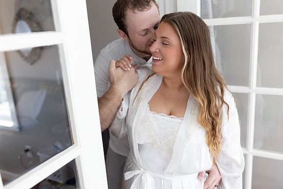 C08A3813ELOPEMENT