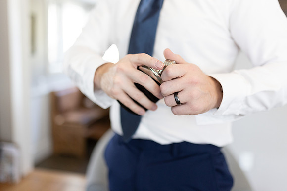 C08A3906ELOPEMENT