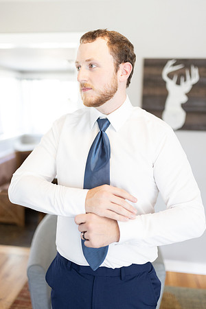 C08A3909ELOPEMENT