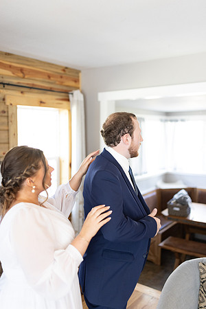 C08A3923ELOPEMENT