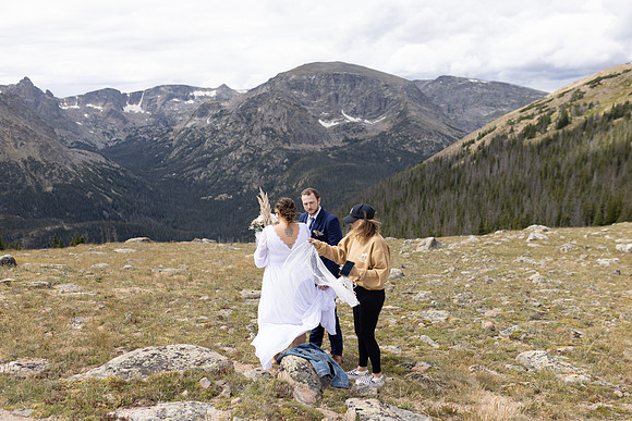 C08A3936ELOPEMENT