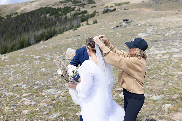 C08A3940ELOPEMENT
