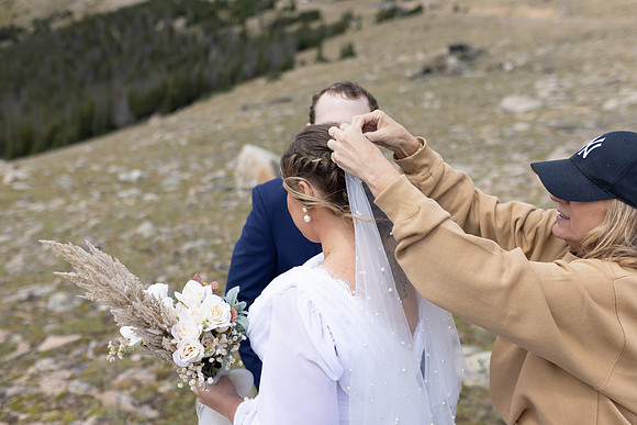 C08A3941ELOPEMENT