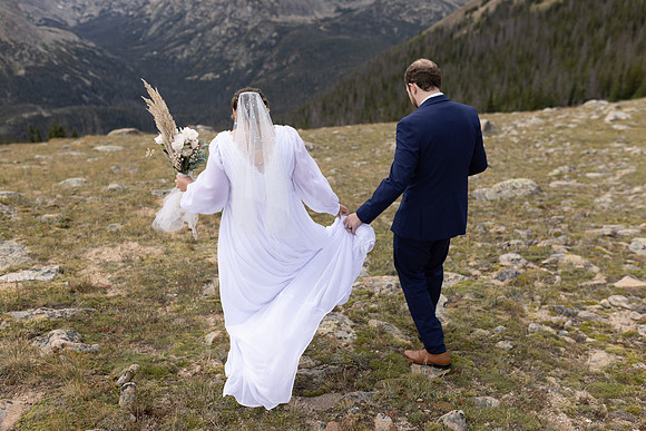 C08A3944ELOPEMENT
