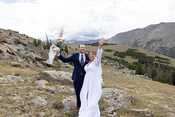 C08A3961ELOPEMENT