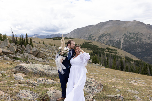 C08A3964ELOPEMENT