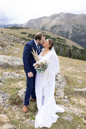 C08A3982ELOPEMENT