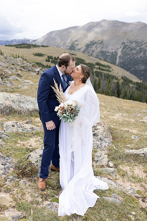 C08A3983ELOPEMENT