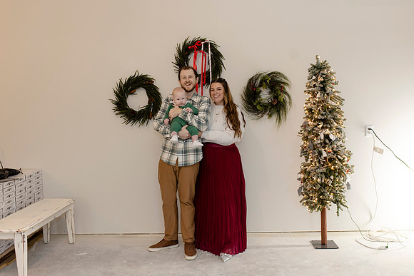 C08A3688 christmas mini shoot